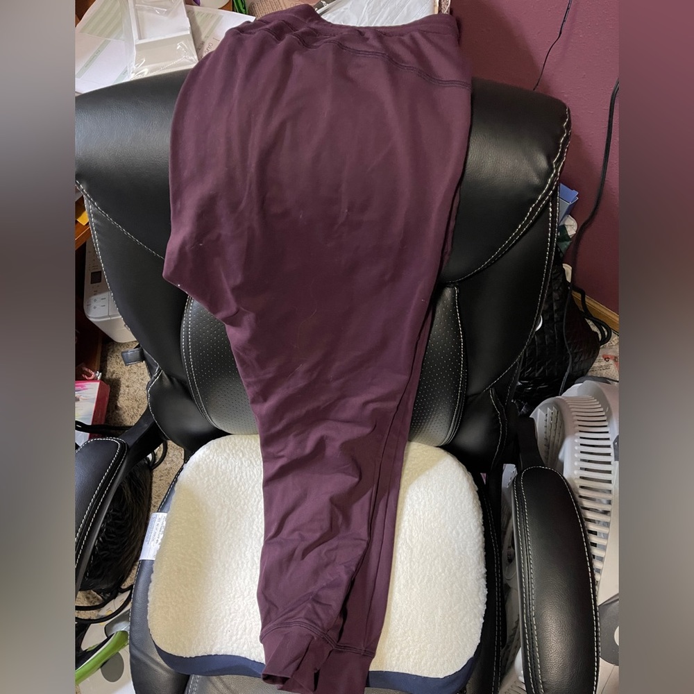 Plum Unwind Joggers